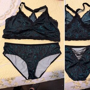 Torrid Black and Teal Lace Bra Set